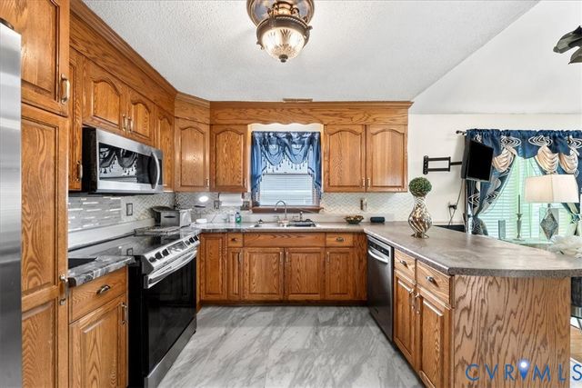 3020 W Grant St, Hopewell, VA 23860