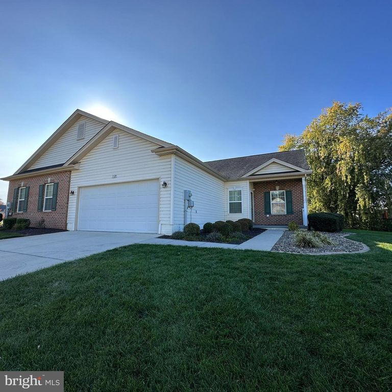 3320 PORTRAIT WAY, Chambersburg, PA 17202