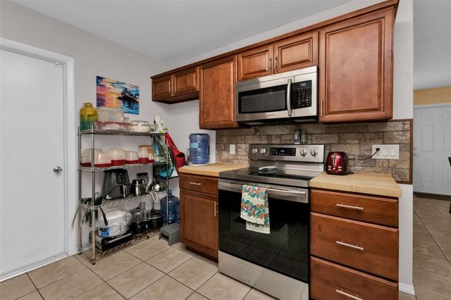 5919 HOBHILL AVENUE, North Port, FL 34287