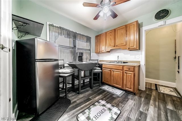 18701 Meredith Avenue, Euclid, OH 44119