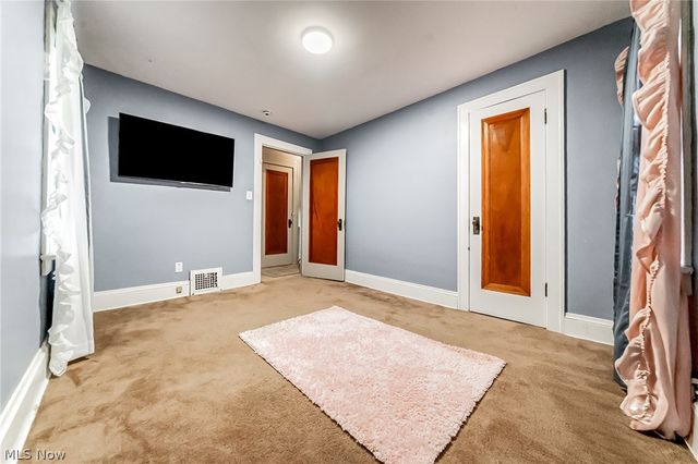 18701 Meredith Avenue, Euclid, OH 44119