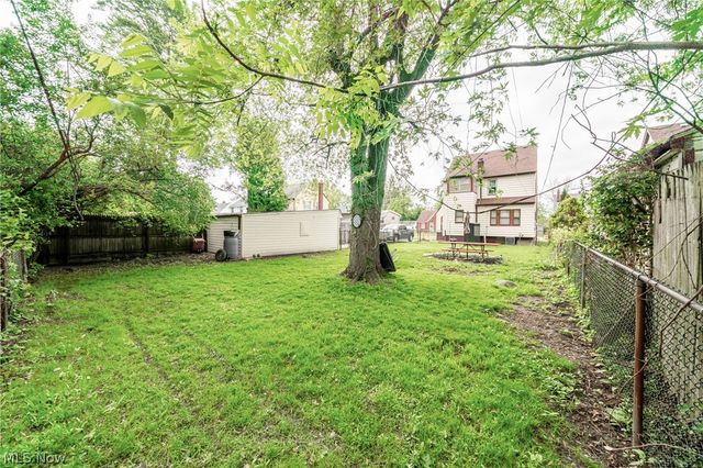18701 Meredith Avenue, Euclid, OH 44119