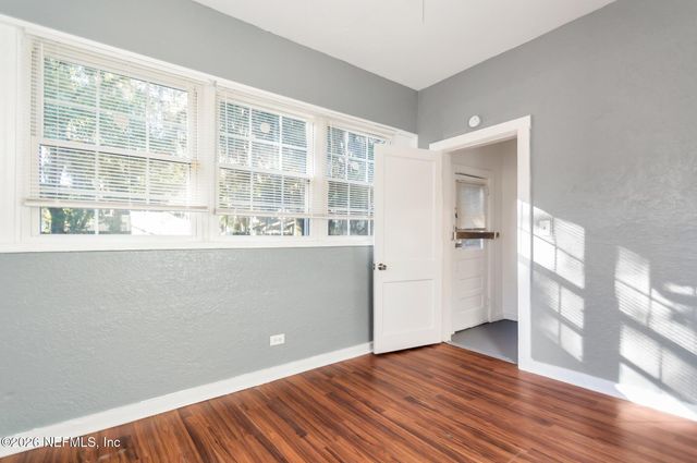 74 W 27TH Street, Jacksonville, FL 32206