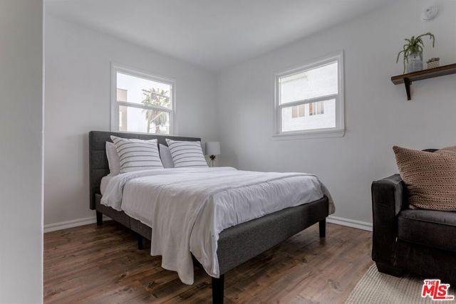 18 Breeze Avenue, Venice, CA 90291