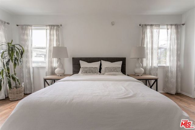 18 Breeze Avenue, Venice, CA 90291