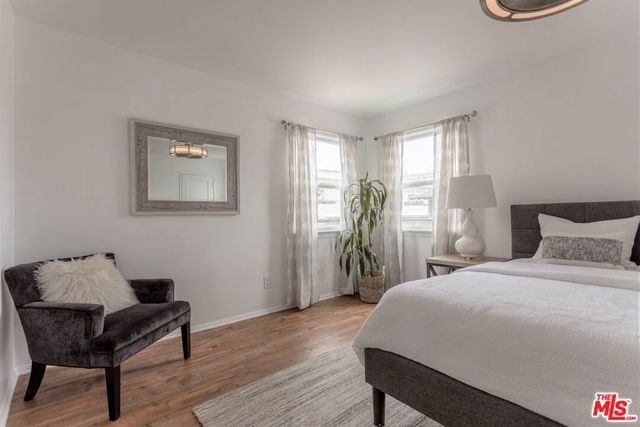 18 Breeze Avenue, Venice, CA 90291