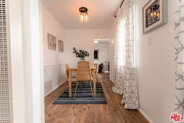 18 Breeze Avenue, Venice, CA 90291