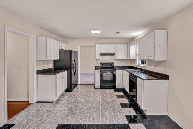 6940 Linn DR, Roanoke, VA 24019