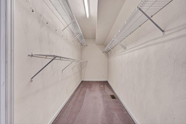 6940 Linn DR, Roanoke, VA 24019