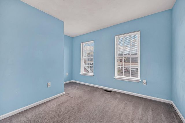 6940 Linn DR, Roanoke, VA 24019