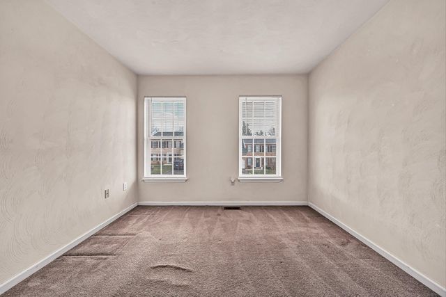 6940 Linn DR, Roanoke, VA 24019