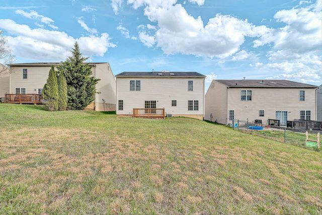 6940 Linn DR, Roanoke, VA 24019