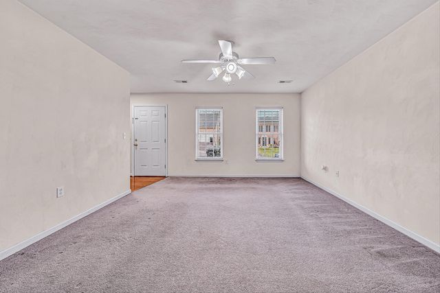 6940 Linn DR, Roanoke, VA 24019