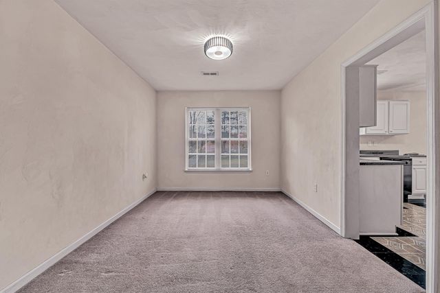 6940 Linn DR, Roanoke, VA 24019