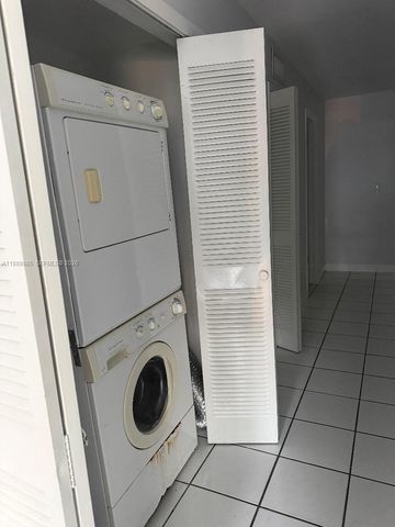 3834 SW 107th Ave 2-3, Miami, FL 33165