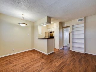 2401 Manor RD 119, Austin, TX 78722
