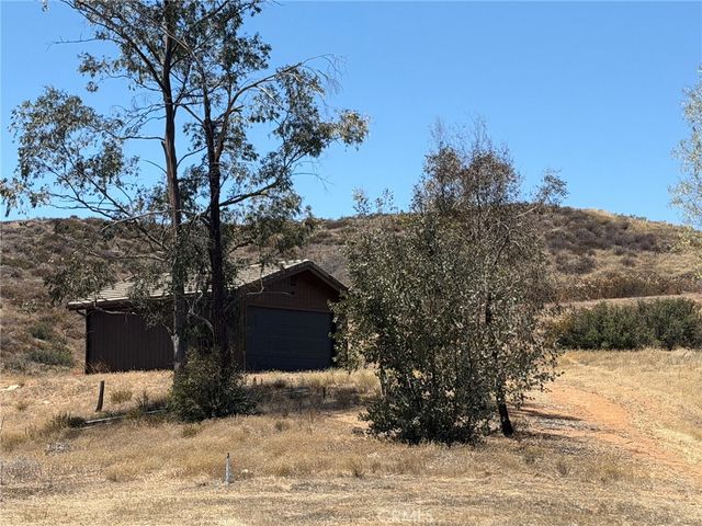 37475 Crown Valley, Temecula, CA 92592