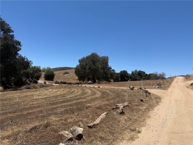37475 Crown Valley, Temecula, CA 92592
