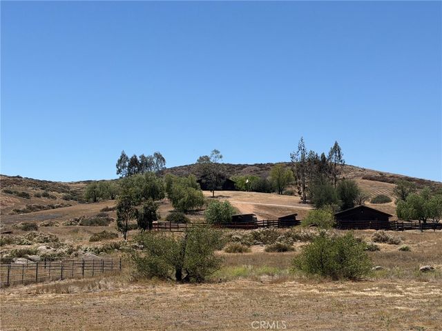 37475 Crown Valley, Temecula, CA 92592