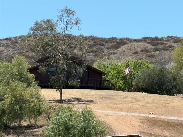 37475 Crown Valley, Temecula, CA 92592