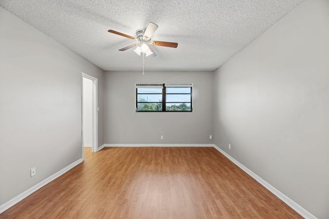 1769 NE 40th Place 506, Pompano Beach, FL 33064