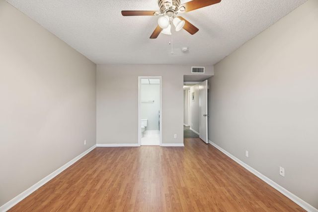1769 NE 40th Place 506, Pompano Beach, FL 33064