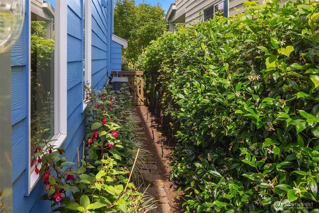 3101 S Adams Street, Seattle, WA 98108