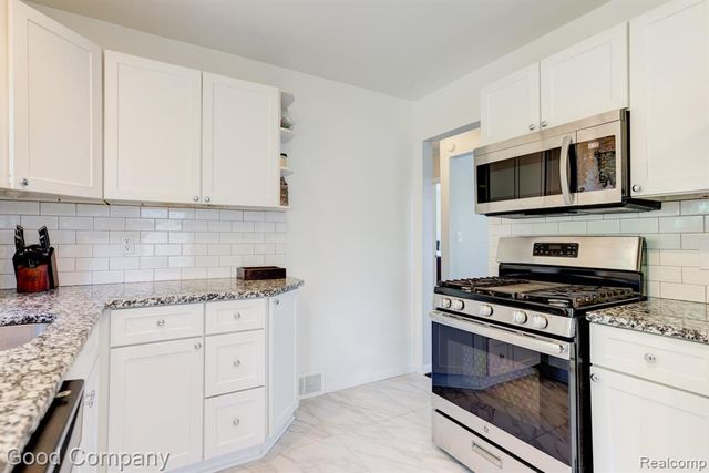 421 Channing Street, Ferndale, MI 48220