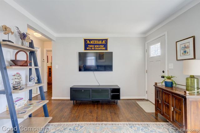 421 Channing Street, Ferndale, MI 48220