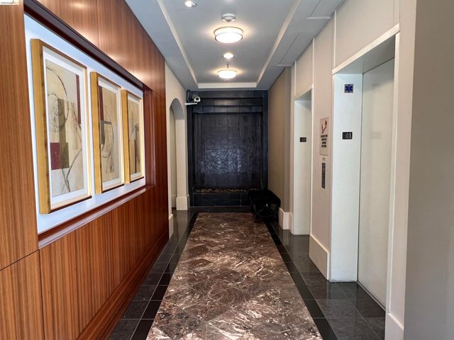 989 Franklin St 621, Oakland, CA 94607