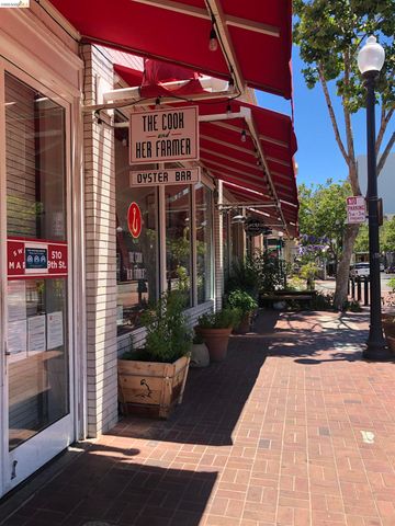 989 Franklin St 621, Oakland, CA 94607