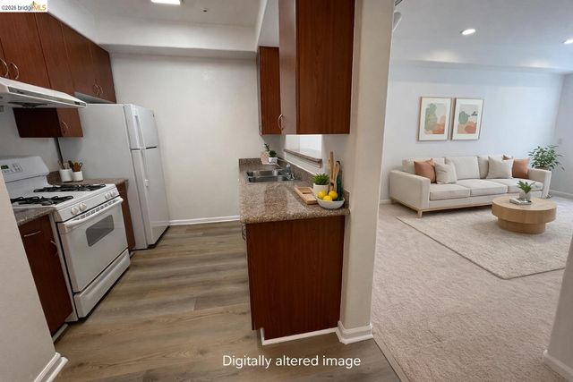 989 Franklin St 621, Oakland, CA 94607