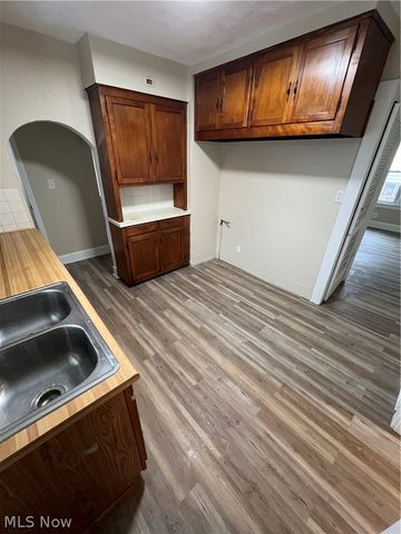 25 S Osborn Avenue, Youngstown, OH 44509