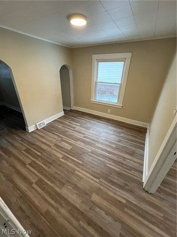 25 S Osborn Avenue, Youngstown, OH 44509