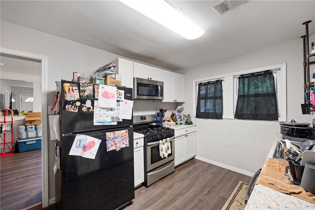 900 N Detroit Avenue, Russellville, AR 72801