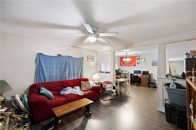 900 N Detroit Avenue, Russellville, AR 72801