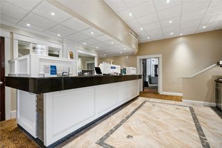 90 Twixt Town Road NE, Cedar Rapids, IA 52402