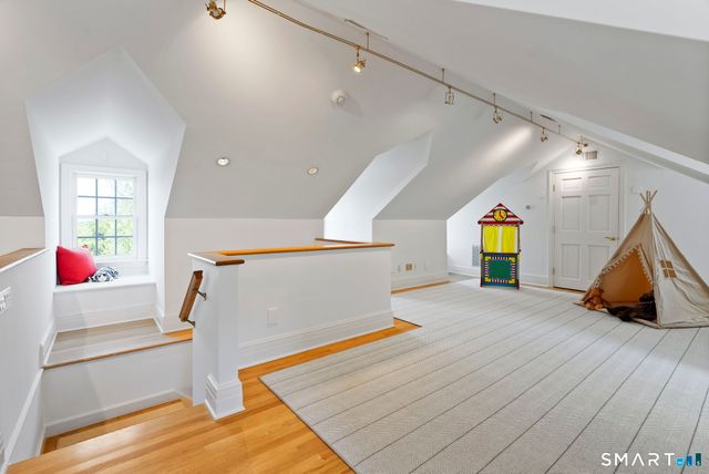 6 Clapboard Hill Road, Westport, CT 06880