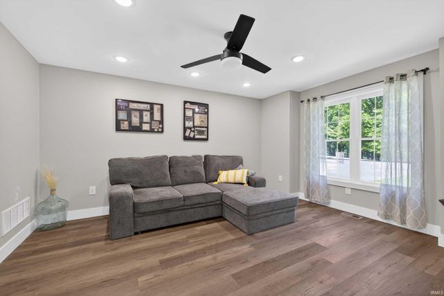 537 Southridge Drive, Bedford, IN 47421