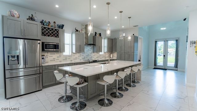 218 22nd AVE NE, Naples, FL 34120