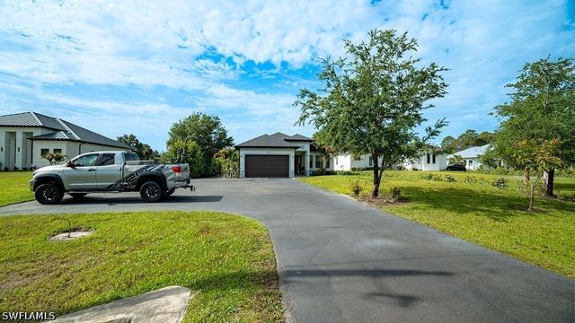 218 22nd AVE NE, Naples, FL 34120