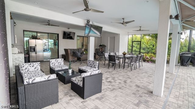 218 22nd AVE NE, Naples, FL 34120