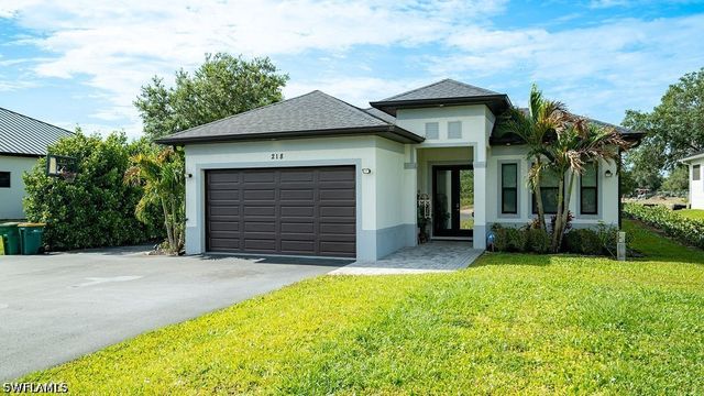 218 22nd AVE NE, Naples, FL 34120