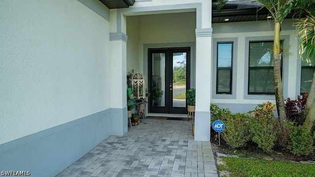 218 22nd AVE NE, Naples, FL 34120