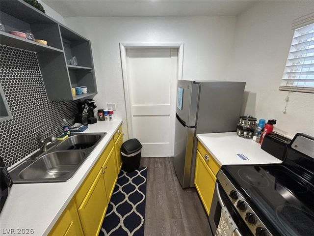 308 South 10 Street A, Las Vegas, NV 89101