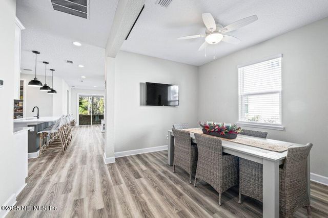 1917 AMBERLY Drive, Middleburg, FL 32068