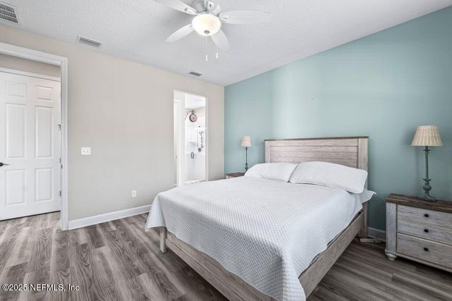 1917 AMBERLY Drive, Middleburg, FL 32068