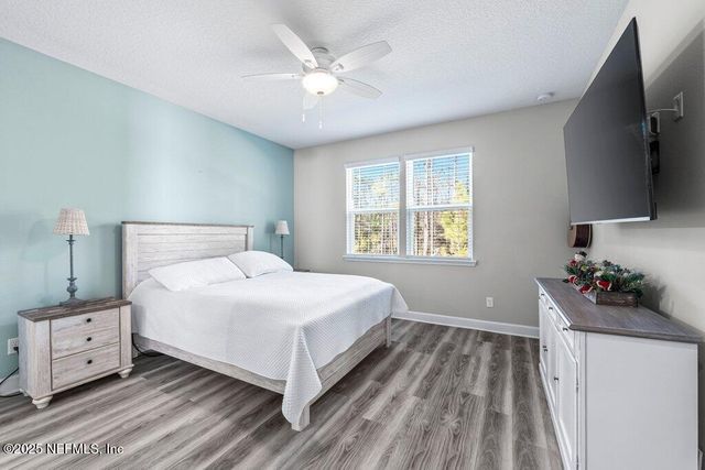 1917 AMBERLY Drive, Middleburg, FL 32068