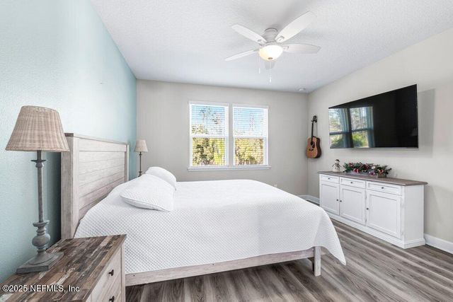 1917 AMBERLY Drive, Middleburg, FL 32068