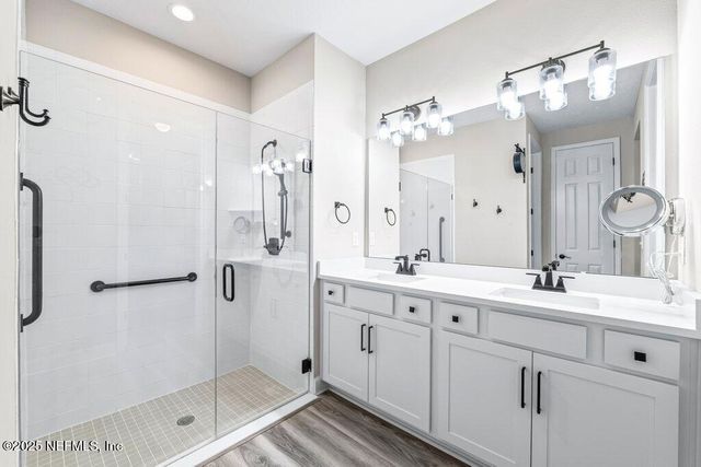 1917 AMBERLY Drive, Middleburg, FL 32068